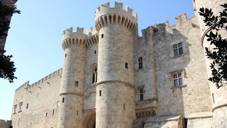 Ρόδος: Μεμονωμένη η σεισμική δόνηση εκτιμούν οι σεισμολόγοι - Σε εξέλιξη έλεγχοι σε σχολικά κτήρια