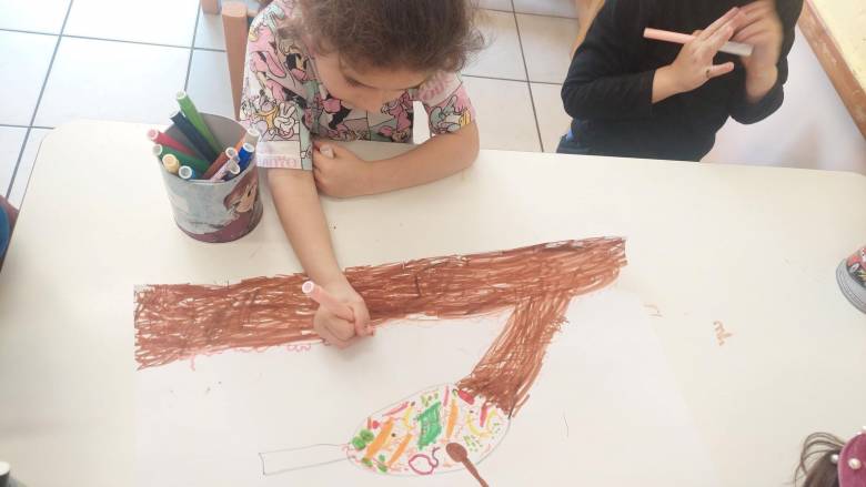 Μαθητές και εκπαιδευτικοί του Δήμου Αιγάλεω μαθαίνουν να κομποστοποιούν