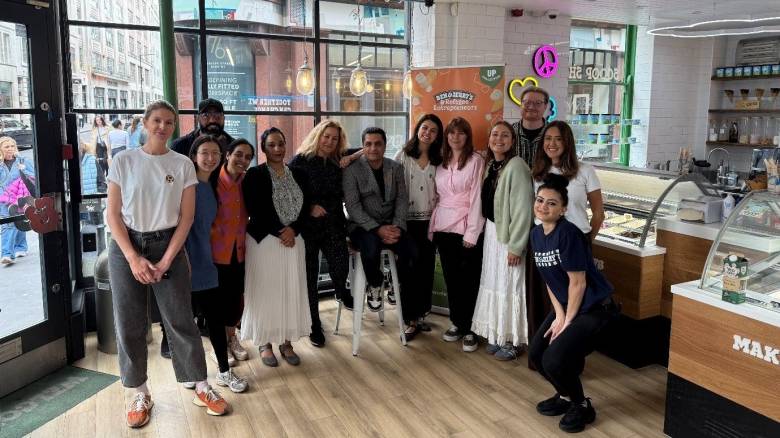 Δεκατρείς ιστορίες προσφύγων, μία νέα Ben & Jerry’s γεύση παγωτού