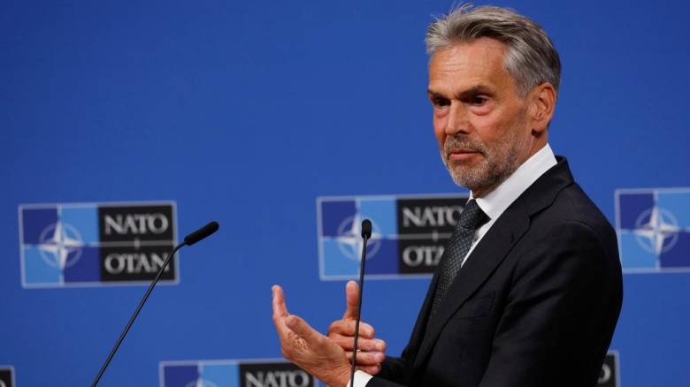 Σε κατάρρευση η ολλανδική κυβέρνηση - Μετά τον Βίλντερς παραιτείται και ο πρωθυπουργός