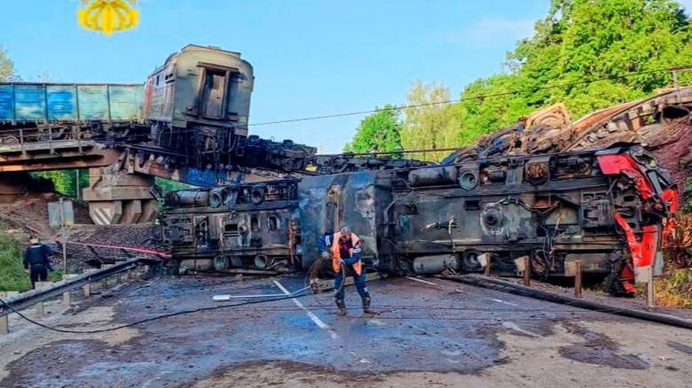 Ρωσία: Το Κίεβο πίσω από τις εκρήξεις σε σιδηροδρομικές γέφυρες που σκότωσαν επτά ανθρώπους