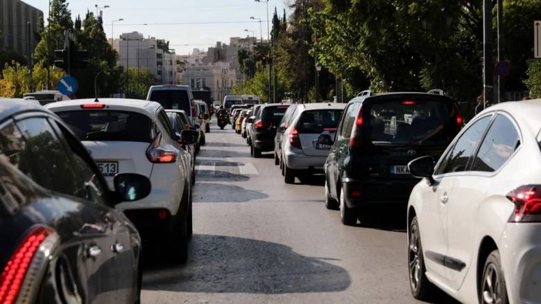 Αυξημένη η κίνηση σε Κηφισό και Κηφισίας - Με χαμηλές ταχύτητες η κυκλοφορία