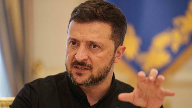 Ο Ζελένσκι προτείνει κατάπαυση του πυρός πριν από συνάντησή του με τον Πούτιν