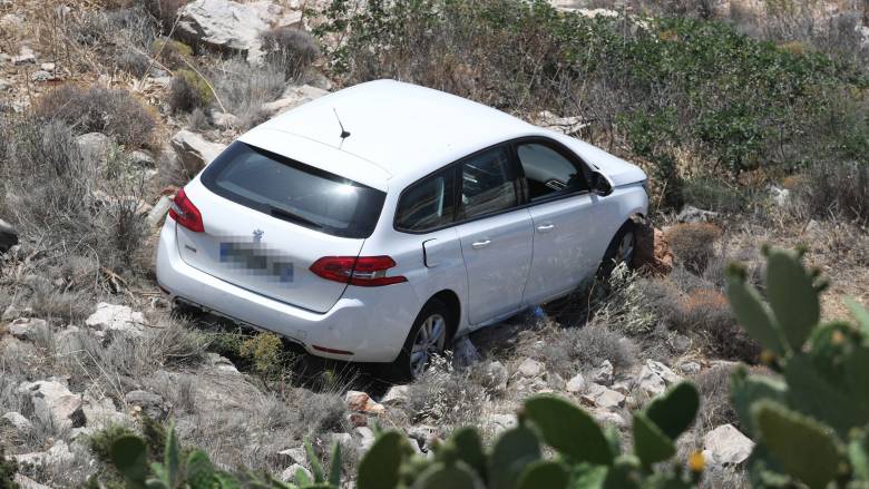 Πεντέλη: Νεκρός ο ένας από τους 4 επιβαίνοντες του ΙΧ που έπεσε σε γκρεμό