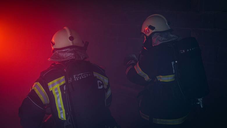 Ιταλία: Γυναίκα σκοτώθηκε πέφτοντας από 4ο όροφο πολυκατοικίας για να γλιτώσει από πυρκαγιά