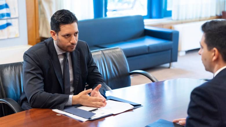 Κυρανάκης στο CNN Greece: 700 οδηγοί λεωφορείων δεν πιάνουν τιμόνι – Θα εξεταστούν ένας προς έναν