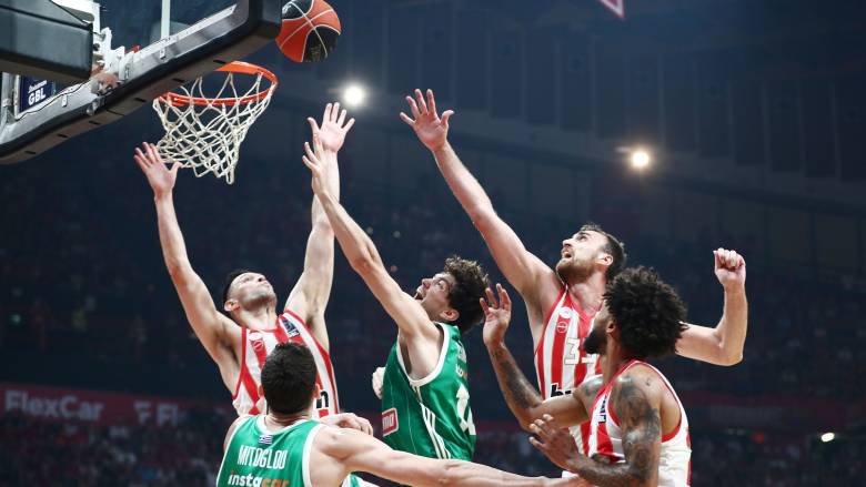 Ολυμπιακός - Παναθηναϊκός 85-71: Τον έστησαν στον τοίχο και χάρισαν το πρωτάθλημα στον Ολυμπιακό