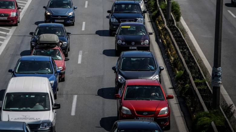 Κυκλοφοριακό κομφούζιο σε Κηφισό, Πειραιά, κέντρο Αθήνας - Πού αλλού έχει αυξημένη κίνηση