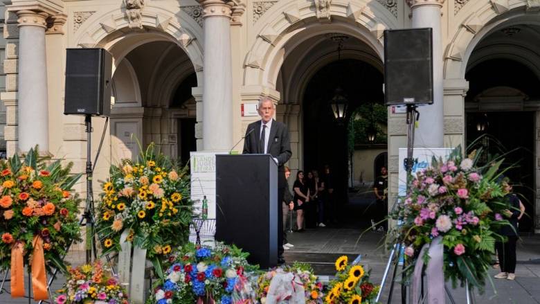 Επίθεση σε σχολείο στην Αυστρία: Αλλαγή της νομοθεσίας για την οπλοκατοχή θέλει ο πρόεδρος Μπέλεν