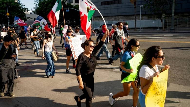 New York Times: Νέα οδηγία Τραμπ στην υπηρεσία μετανάστευσης - «Περιορίστε τις εφόδους»