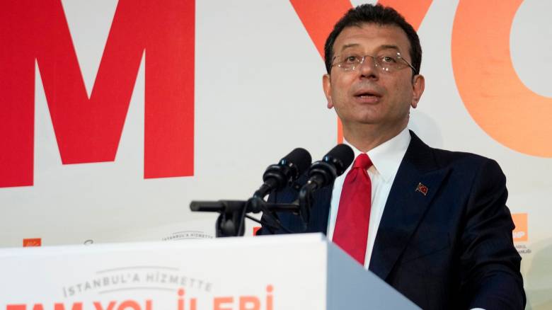 Φυλάκιση επτά ετών και στέρηση πολιτικών δικαιωμάτων ζητά ο εισαγγελέας για τον Ιμάμογλου