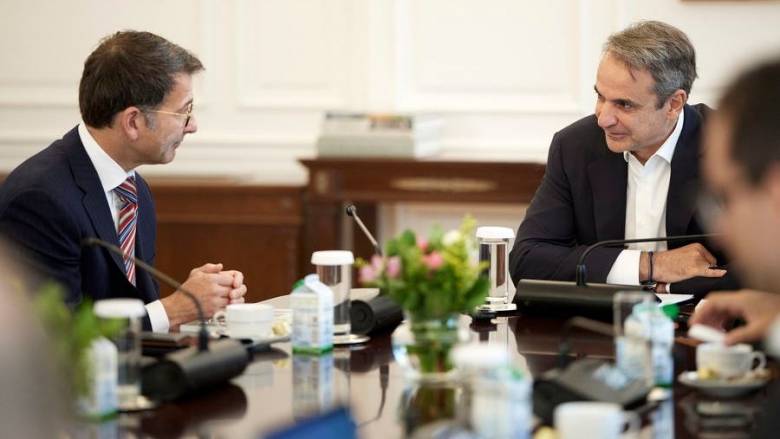 Η πορεία των επενδύσεων της Microsoft στο επίκεντρο της συνάντησης του πρωθυπουργού με τον Τζ. Άλτοφ