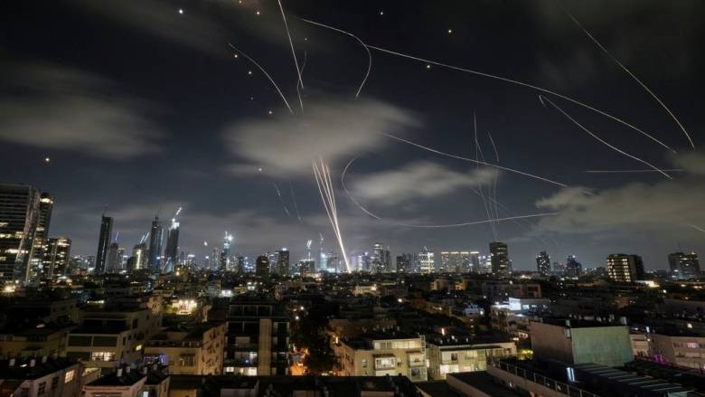 Ισράηλ: Το Ιράν έχει εκτοξεύσει πάνω από 400 βαλλιστικούς πυραύλους από την Παρασκευή