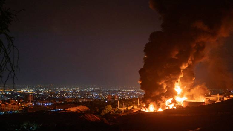 «Είμαστε κοντά σε αμερικανική ανάμειξη»: Τα σενάρια και οι φόβοι για τα κρυφά όπλα του Ιράν