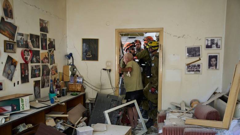 IDF: Βαλλιστικό πύραυλο που έφερε κεφαλή βόμβας διασποράς εκτόξευσε το Ιράν