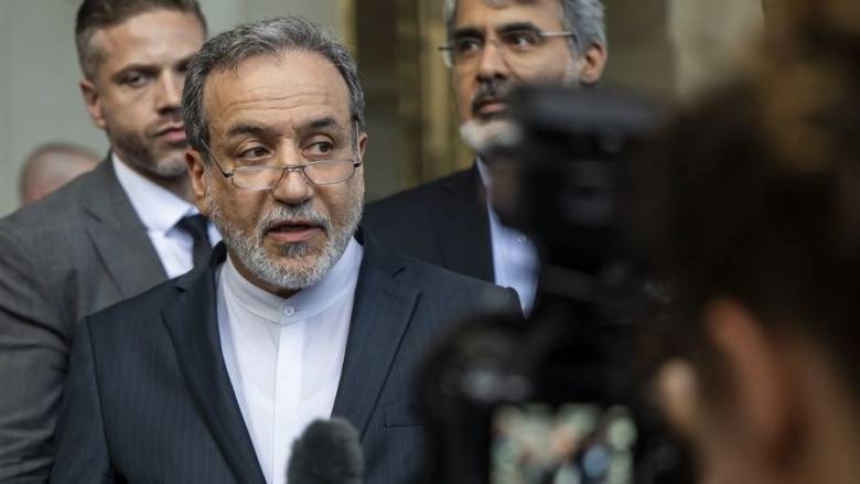 Αραγτσί: Το Ιράν θα εξετάσει τη διπλωματική οδό μόλις σταματήσει η επιθετικότητα του Ισραήλ