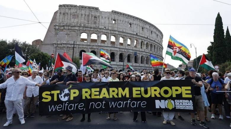 Ιταλία: Κινητοποίηση κατά του εξοπλισμού της Ευρώπης και των ισραηλινών βομβαρδισμών στη Γάζα