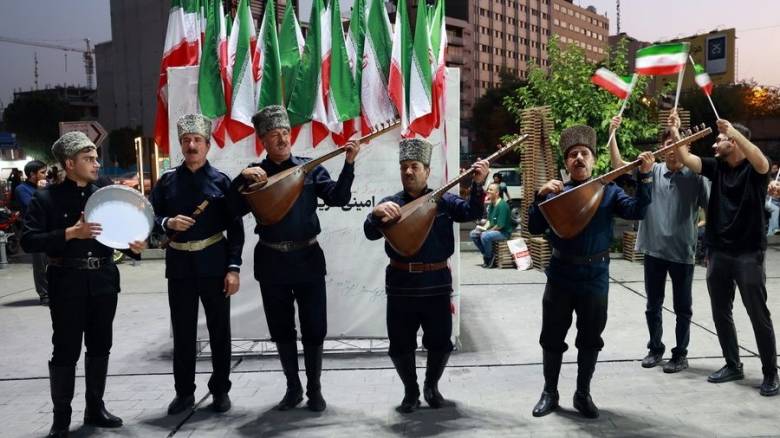 «Θάνατος στην Αμερική»: Πανηγυρισμοί στην Τεχεράνη για τα πλήγματα στην βάση των ΗΠΑ στο Κατάρ