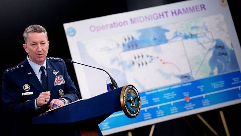 «Σφυρί του Μεσονυχτίου»: Οι χάρτες της επιχείρησης και οι εικόνες μετά την επίθεση