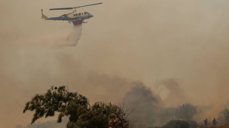 Μαίνεται η φωτιά στη Χίο: Μέχρι την Κρήτη έφθασαν οι καπνοί - Μάχη σε πέντε πύρινα μέτωπα