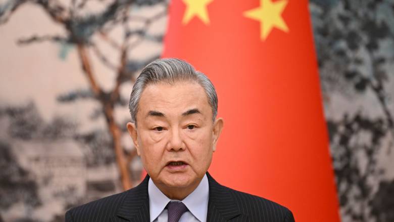 H Κίνα καλεί την Ευρωπαϊκή Ένωση να αποφύγει «την αντιπαράθεση»