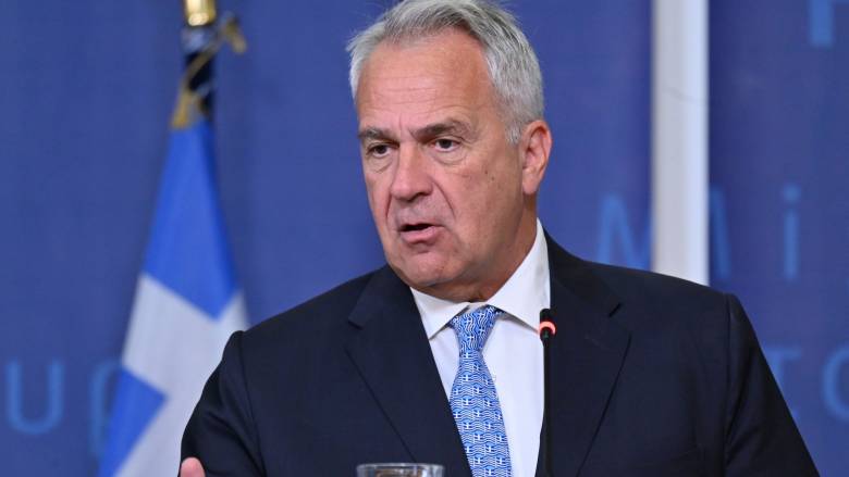 Mήνυμα Boρίδη προς τους λαθροδιακινητές: «Ο έλεγχος των συνόρων ανήκει ξανά στα κράτη»