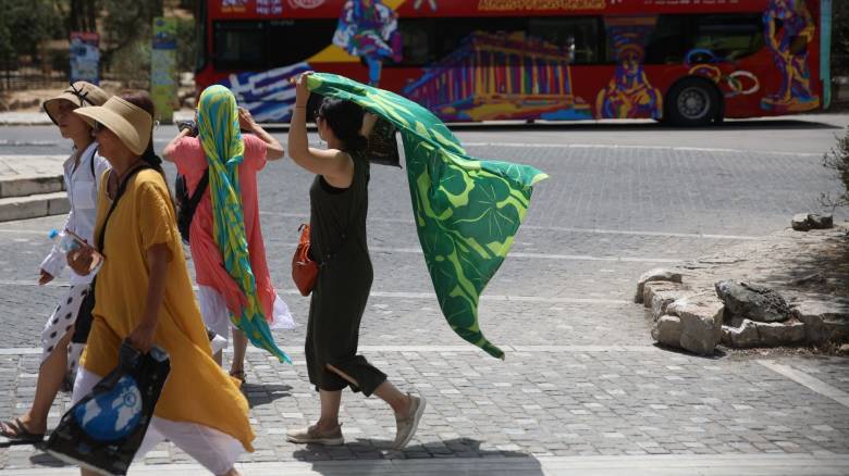 Ανοίγουν κλιματιζόμενες αίθουσες για τον καύσωνα σε Αθήνα και Ηλιούπολη
