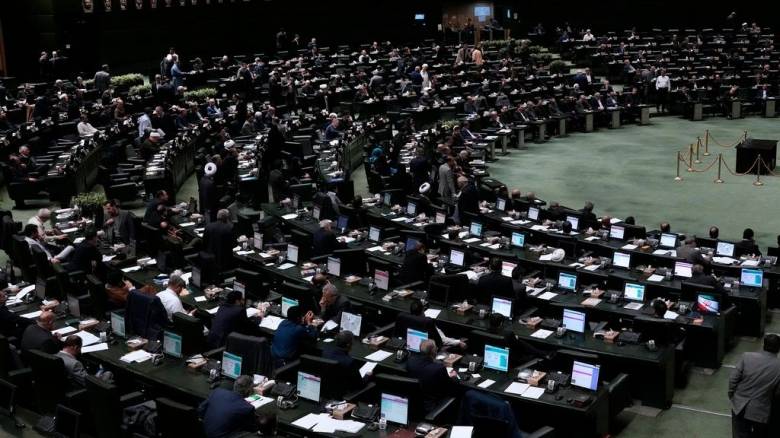 «Πράσινο φως» από το Ιρανικό κοινοβούλιο για την αναστολή συνεργασίας με τον ΔΟΑΕ