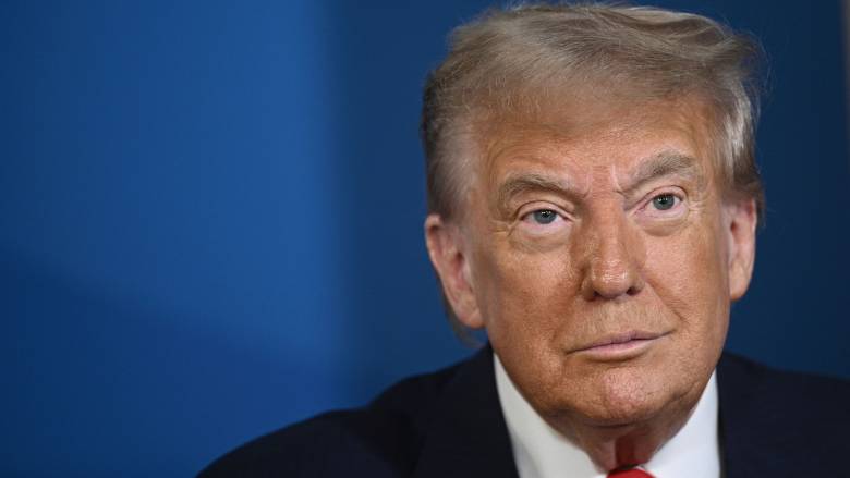 Ο Τραμπ συγκρίνει τους βομβαρδισμούς στο Ιράν με τη Χιροσίμα και το Ναγκασάκι