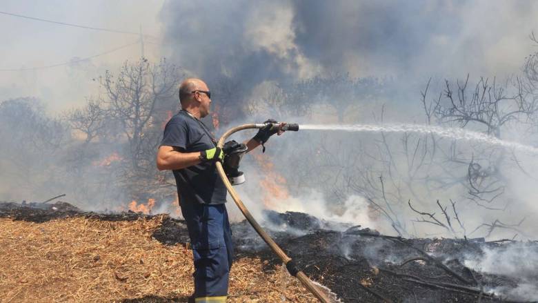 Υπό πλήρη έλεγχο η φωτιά στην Καβάλα: Σε επιφυλακή για αναζωπυρώσεις
