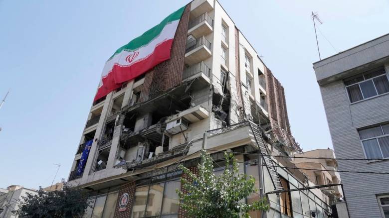 Η Τεχεράνη ανακοινώνει ότι ανοίγει ξανά ο εναέριος χώρος του Ιράν