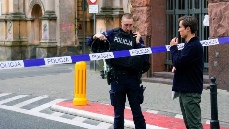 Οικογενειακή τραγωδία στην Πολωνία: 57χρονος πυροβόλησε και σκότωσε την κόρη και τον γαμπρό του