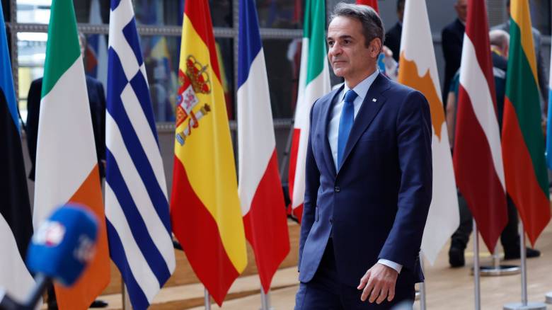 Μητσοτάκης από Βρυξέλλες: Καρότο και μαστίγιο για να μην παγιωθεί νέα μεταναστευτική οδός προς Κρήτη