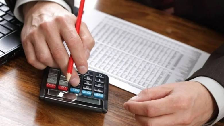 «Παγώνουν» οι διώξεις για τα χρέη στην εφορία όταν υπάρχει ρύθμιση - Ποιους αφορά