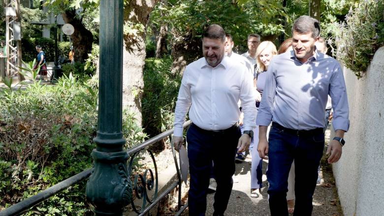 Συνάντηση του Δημάρχου Κηφισιάς Βασίλη Ξυπολυτά με τον Περιφερειάρχη Αττικής Νίκο Χαρδαλιά