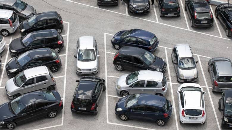 Πλησιάζει η «πρεμιέρα» του ψηφιακού πελατολογίου - Τι ζητούν οι επαγγελματίες