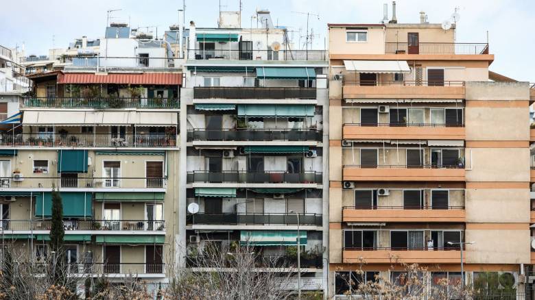 Παράταση έως το τέλος του 2025 για τα προγράμματα «Εξοικονομώ»