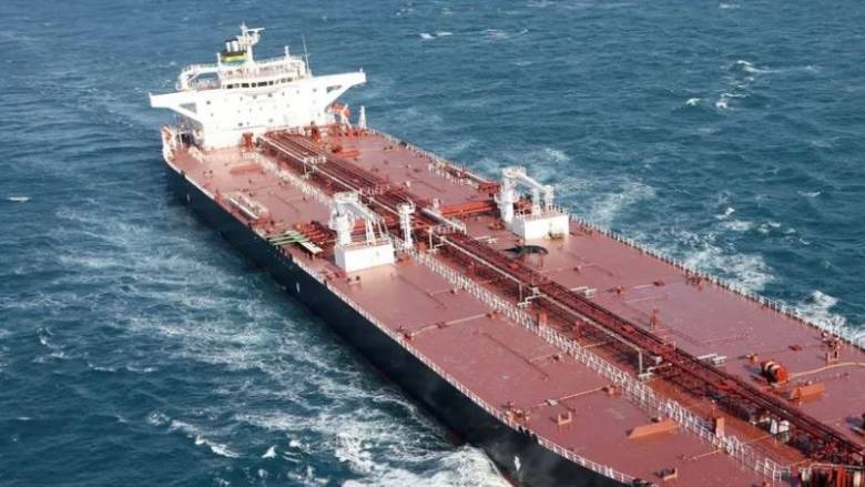 Έκρηξη σε δεξαμενόπλοιο Έλληνα εφοπλιστή - Ρυμουλκείται νότια της Ελλάδας