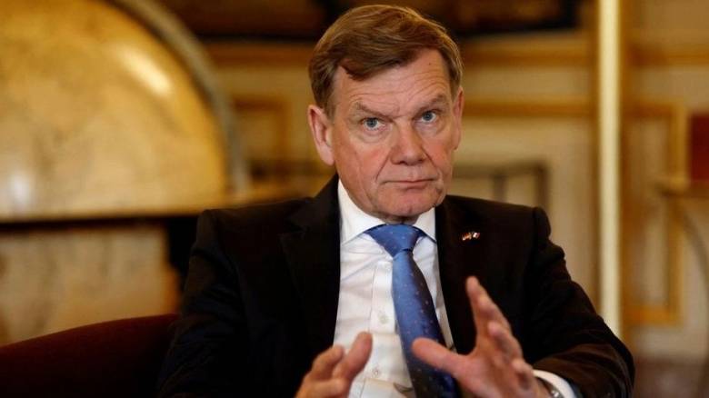 Στο Κίεβο κάτω από άκρα μυστικότητα ο Γερμανός ΥΠΕΞ μαζί με εκπροσώπους της βιομηχανίας όπλων