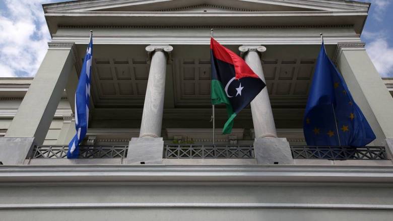 Το ελληνικό «στοίχημα» στη Λιβύη: Οι δίαυλοι επικοινωνίας και τα πλεονεκτήματα της Αθήνας