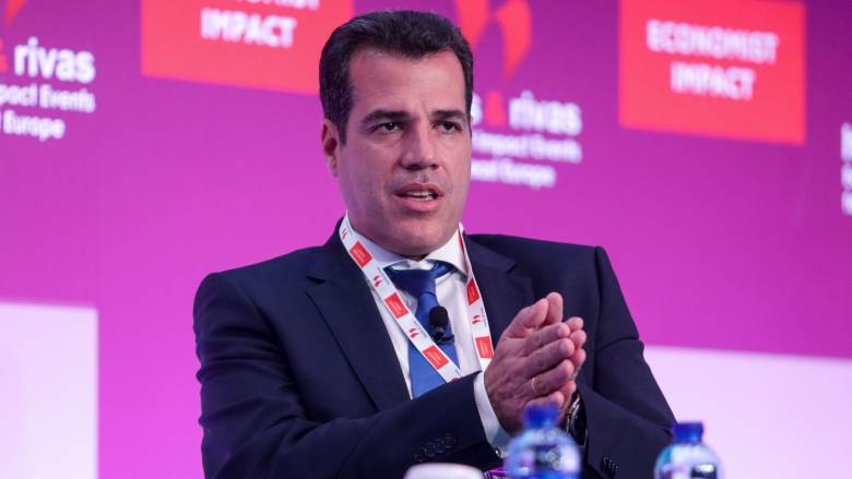 Πλεύρης: Η Ελλάδα ακολουθεί μια αυστηρή αλλά δίκαιη μεταναστευτική πολιτική