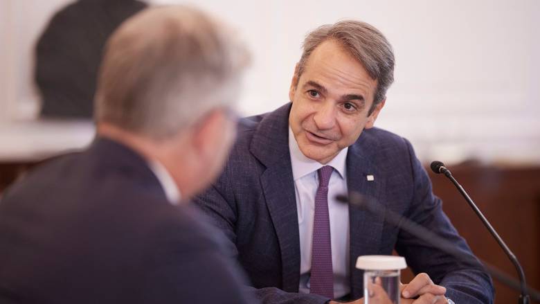 Μητσοτάκης σε Ευρωπαίο Επίτροπο: Να μην παγιωθεί νέα μεταναστευτική οδός στα ανατολικά της Λιβύης