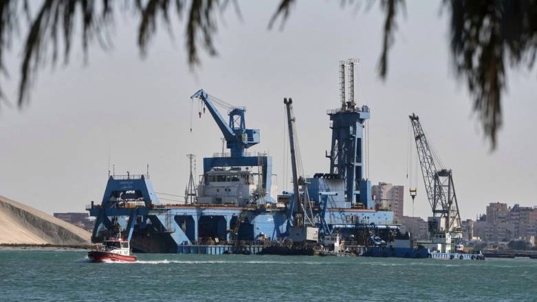 Διώρυγα του Σουέζ: Νεκροί και αγνοούμενοι από ανατροπή πλατφόρμας άντλησης πετρελαίου