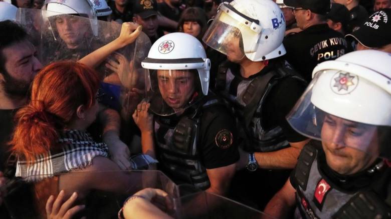 Ανησυχία στο Βερολίνο για το κράτος δικαίου στην Τουρκία μετά την σύλληψη στελεχών του CHP