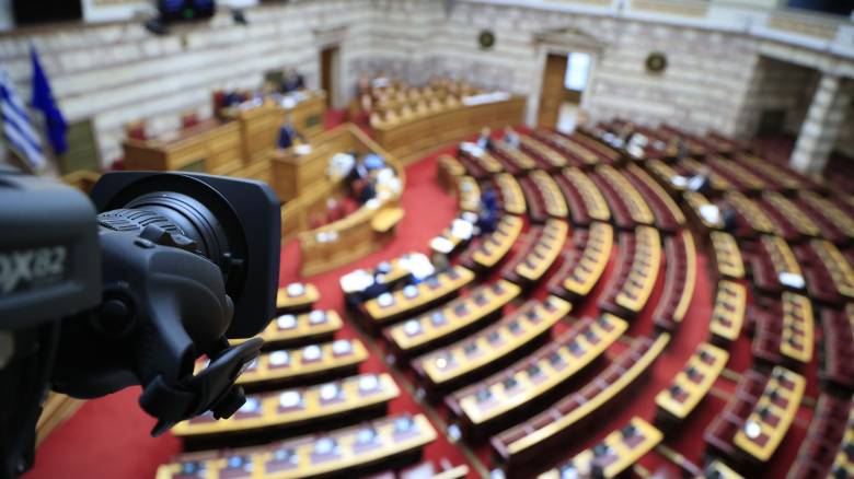 Βουλή: Υπερψηφίστηκε το ενεργειακό νομοσχέδιο με βελτιωτικές αλλαγές