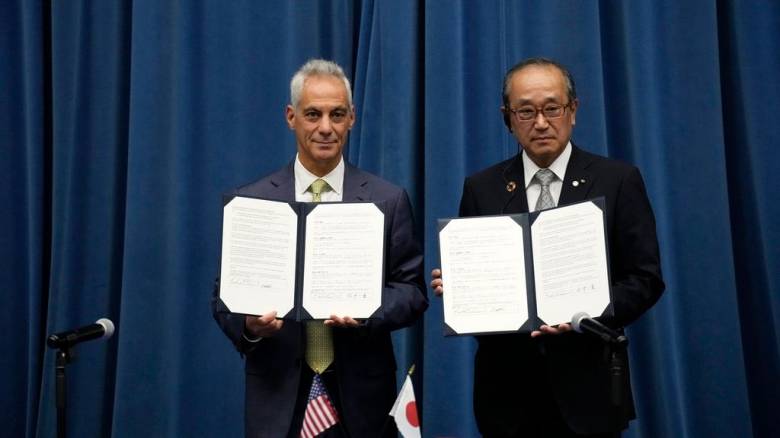 Ο δήμαρχος της Χιροσίμα καλεί τον Τραμπ να δει από κοντά τις φονικές συνέπειες των πυρηνικών