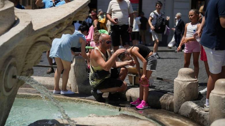 Κύμα καύσωνα στην Ευρώπη: Τέσσερις νεκροί στην Ιταλία - Νέοι θάνατοι σε Ισπανία και Γαλλία