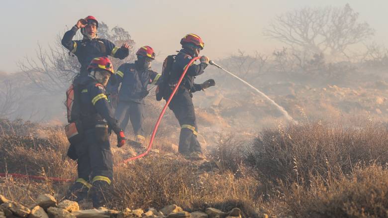 Νέα αναζωπύρωση της φωτιάς στην Ιεράπετρα - Μήνυμα 112 για εκκένωση τεσσάρων οικισμών