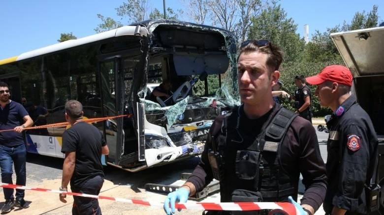 Τροχαίο στην παραλιακή: Με κατάγματα στο πρόσωπο 47χρονη τραυματίας - Θα υποβληθεί σε χειρουργείο