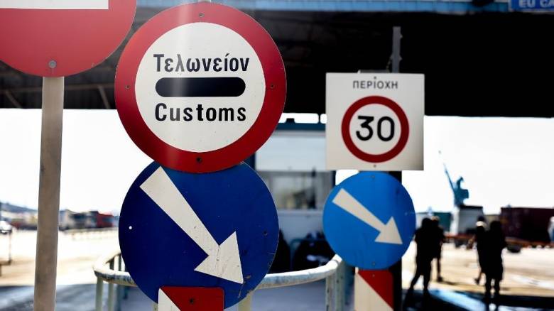 «Πήγαινε φέρε 150 ευρώ»: Οι διάλογοι που «καίνε» τους διεφθαρμένους τελωνειακούς στη Θεσπρωτία